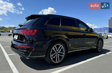 Audi Q7  2018