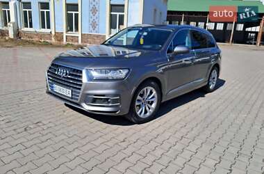 Audi Q7  2015