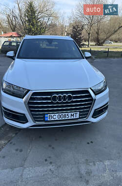 Audi Q7  2018