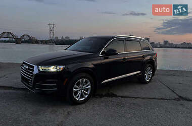 Audi Q7  2016