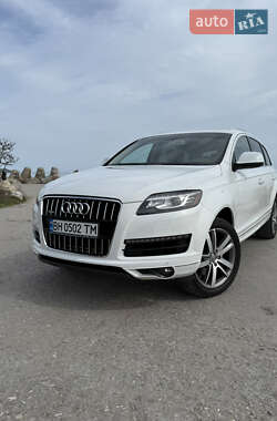Audi Q7  2013