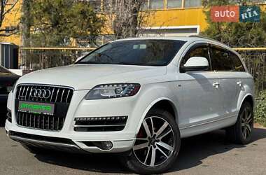 Audi Q7  2013