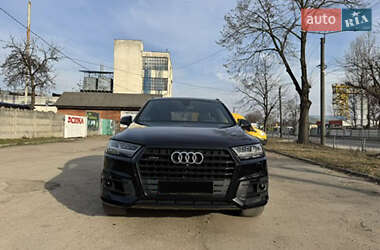 Audi Q7  2018
