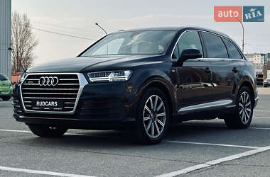 Audi Q7  2017