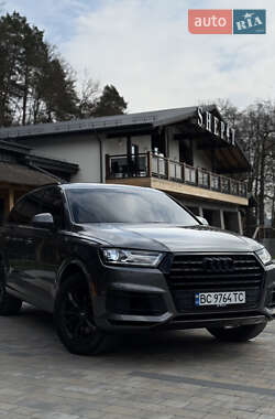 Audi Q7  2017