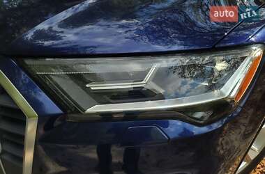 Audi Q7  2022