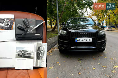 Audi Q7  2013