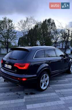 Audi Q7  2012