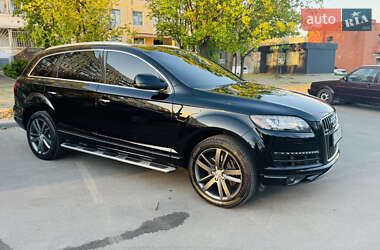 Audi Q7  2013