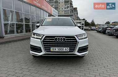 Audi Q7  2017