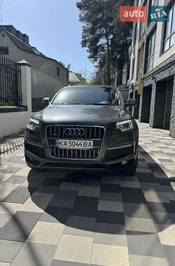 Audi Q7  2015
