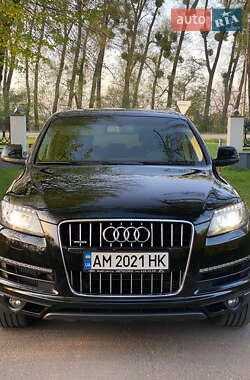 Audi Q7  2013