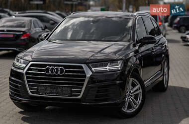 Audi Q7  2015