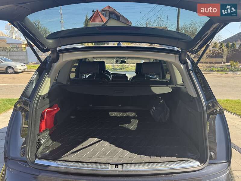 Позашляховик / Кросовер Audi Q7 2013 в Черкасах