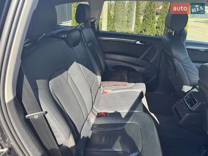 Позашляховик / Кросовер Audi Q7 2013 в Черкасах