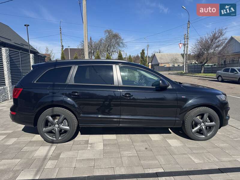 Позашляховик / Кросовер Audi Q7 2013 в Черкасах