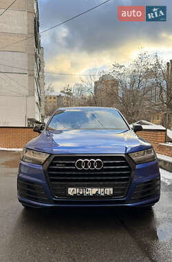 Audi Q7  2017