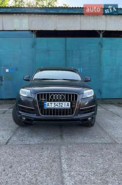Audi Q7  2013