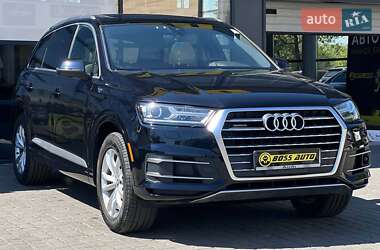 Audi Q7  2016