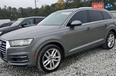Audi Q7  2015
