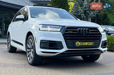 Audi Q7  2016