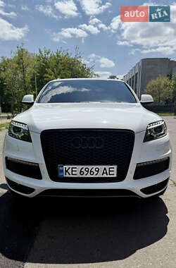 Audi Q7  2012
