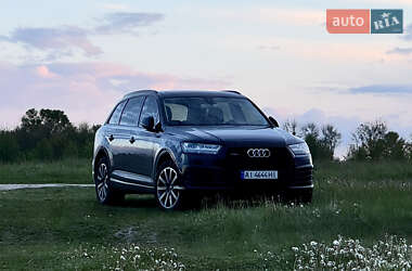 Audi Q7  2015