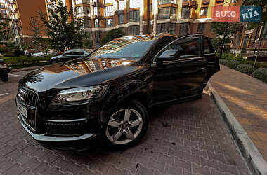 Audi Q7  2015