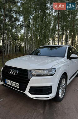 Audi Q7  2017