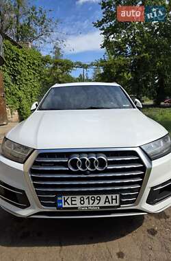Audi Q7  2017