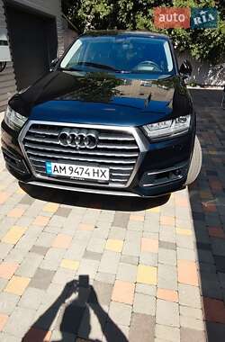Audi Q7  2017