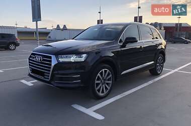 Audi Q7  2019
