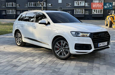 Audi Q7  2017
