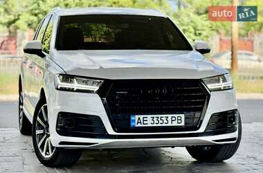 Audi Q7  2016