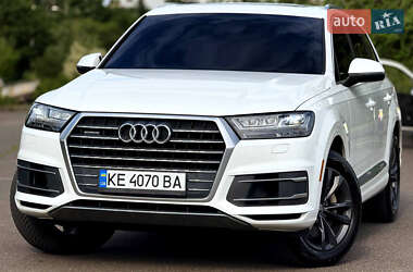 Audi Q7  2016