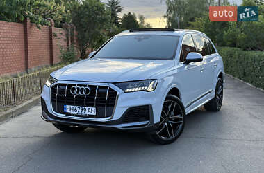 Audi Q7  2023