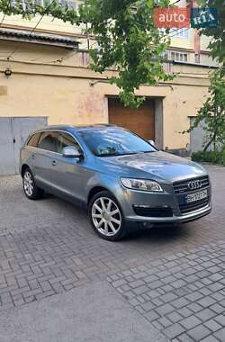 Audi Q7  2006