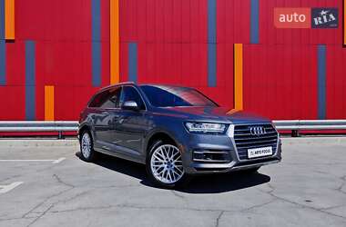 Audi Q7  2017