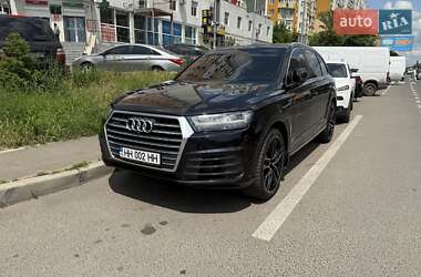 Audi Q7  2017