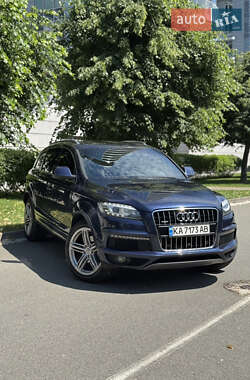 Audi Q7  2012