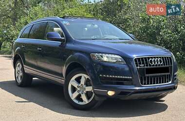 Audi Q7  2012