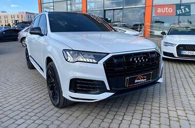 Audi Q7  2020