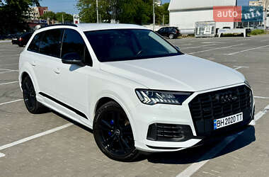 Audi Q7  2020