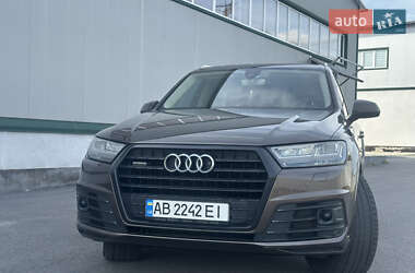 Audi Q7  2015