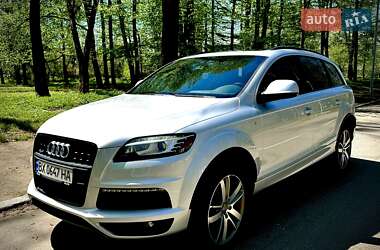 Audi Q7  2013