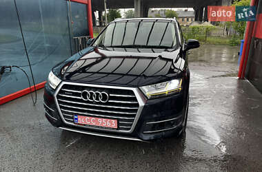 Audi Q7  2017