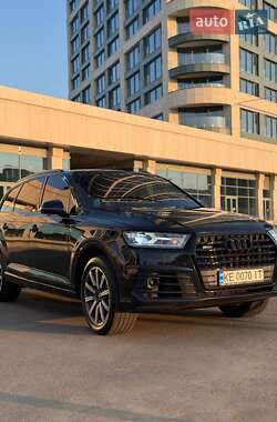 Audi Q7  2017