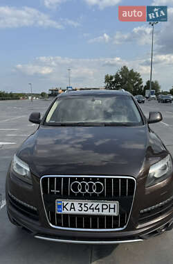 Audi Q7  2010