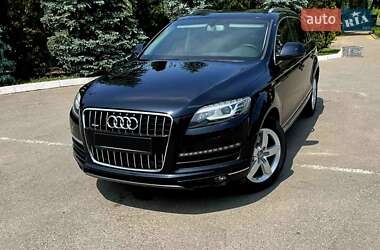 Audi Q7  2011