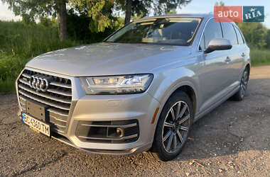 Audi Q7  2016